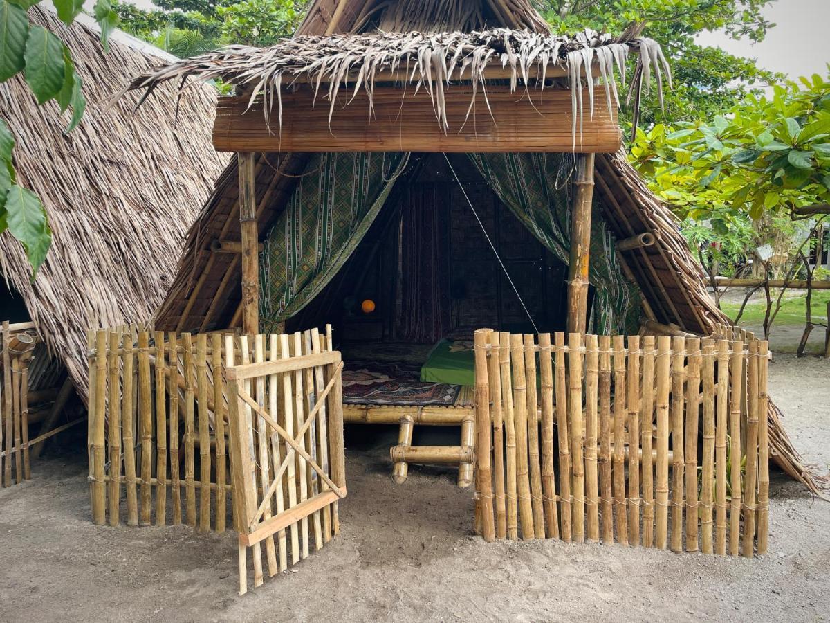 Tribal Huts Community Hostel Daanbantayan Δωμάτιο φωτογραφία