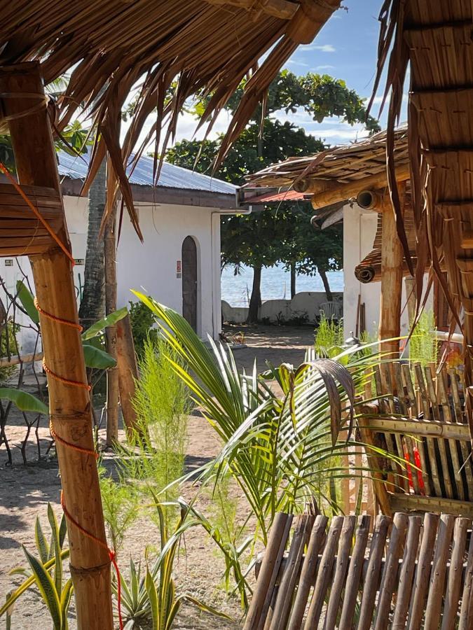 Tribal Huts Community Hostel Daanbantayan Εξωτερικό φωτογραφία
