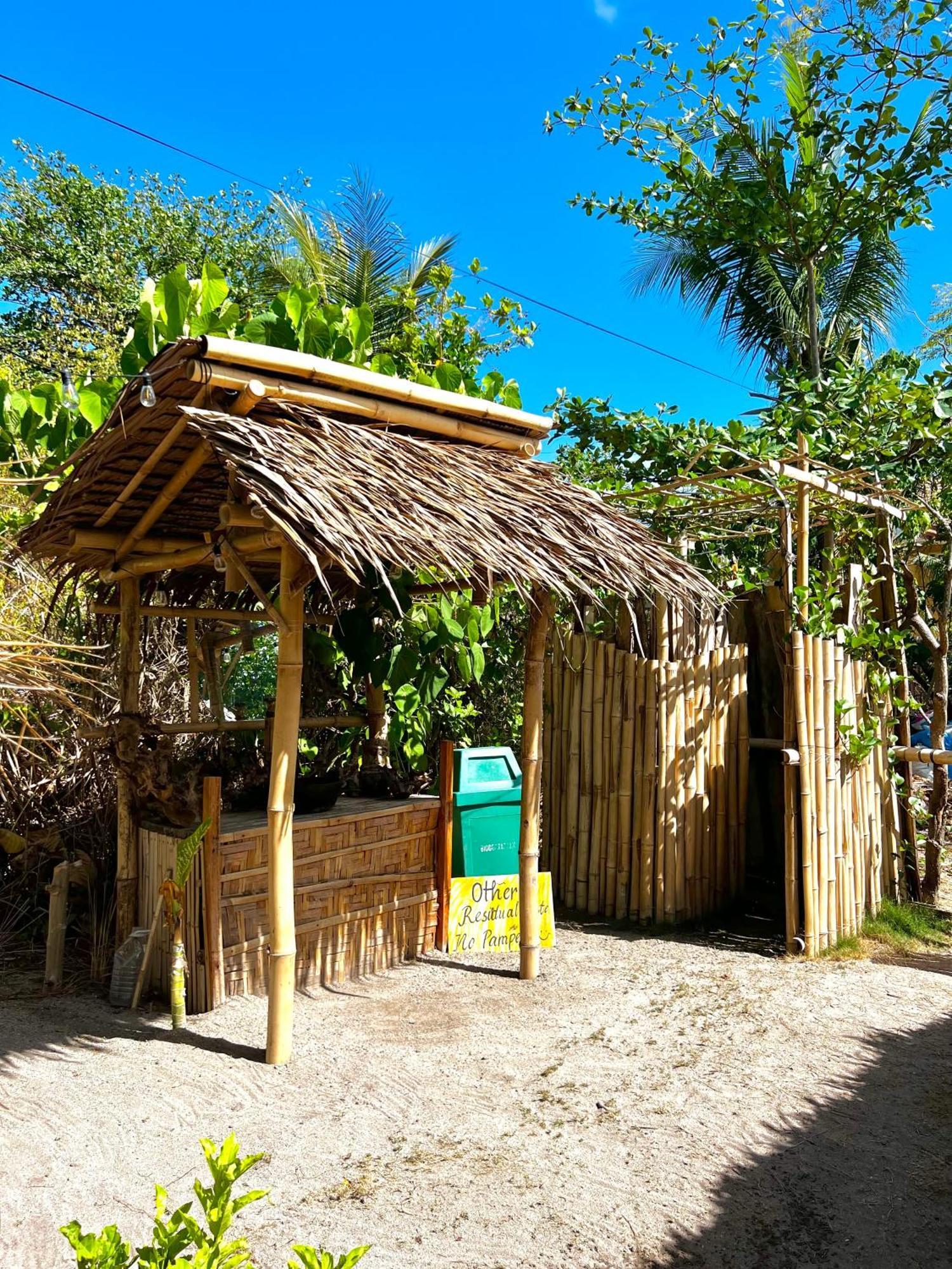Tribal Huts Community Hostel Daanbantayan Εξωτερικό φωτογραφία