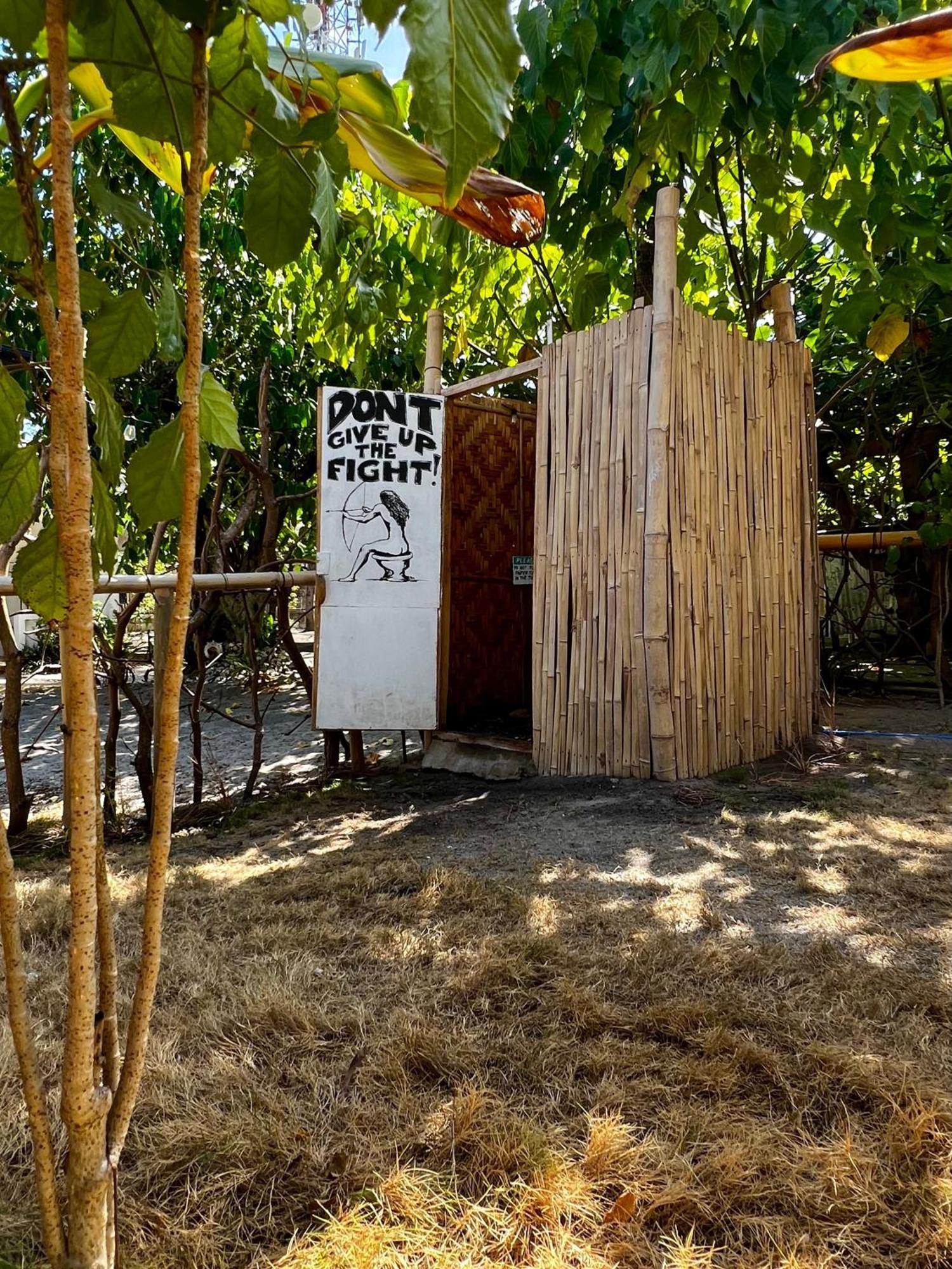 Tribal Huts Community Hostel Daanbantayan Εξωτερικό φωτογραφία
