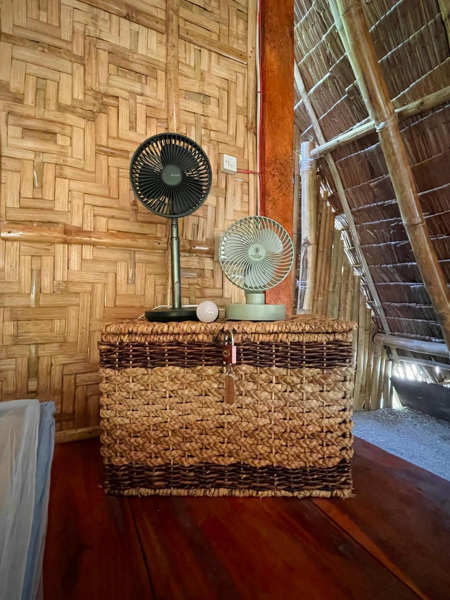 Tribal Huts Community Hostel Daanbantayan Δωμάτιο φωτογραφία
