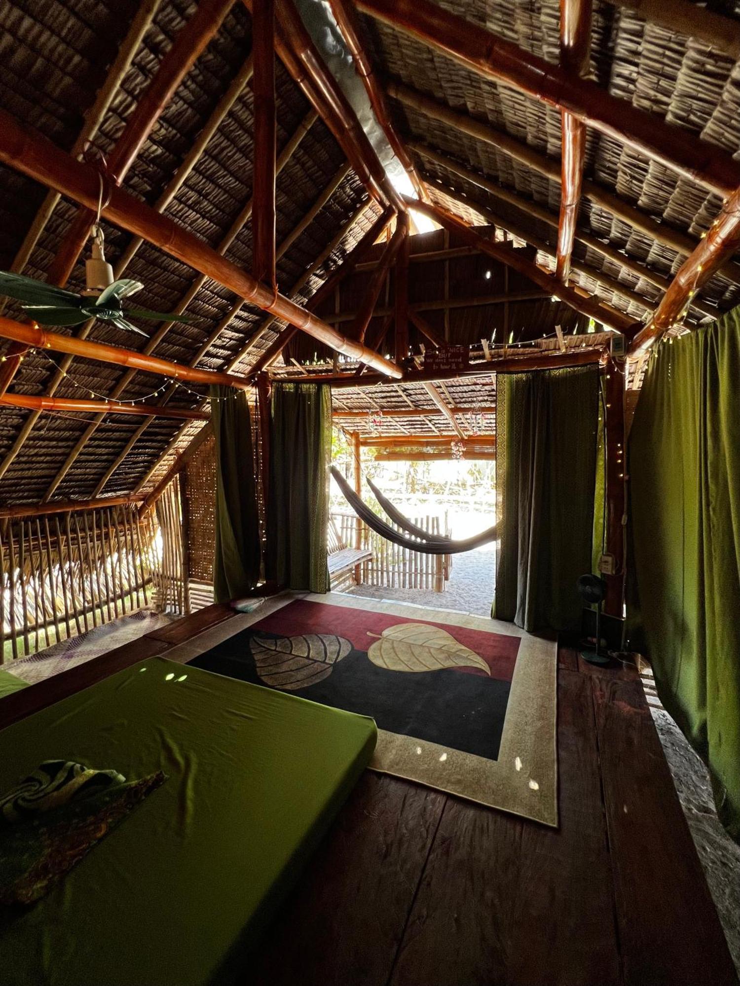 Tribal Huts Community Hostel Daanbantayan Δωμάτιο φωτογραφία
