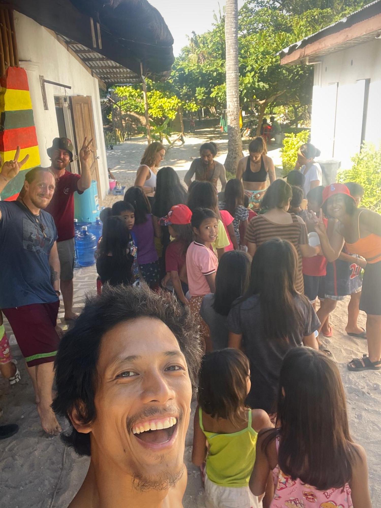 Tribal Huts Community Hostel Daanbantayan Εξωτερικό φωτογραφία