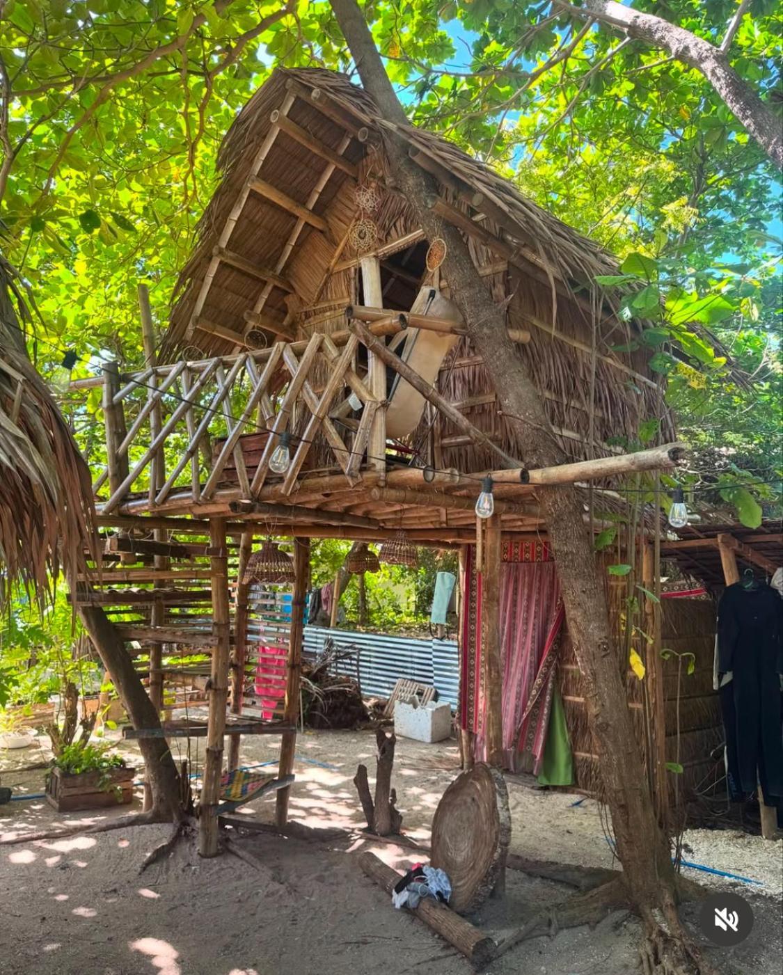 Tribal Huts Community Hostel Daanbantayan Εξωτερικό φωτογραφία